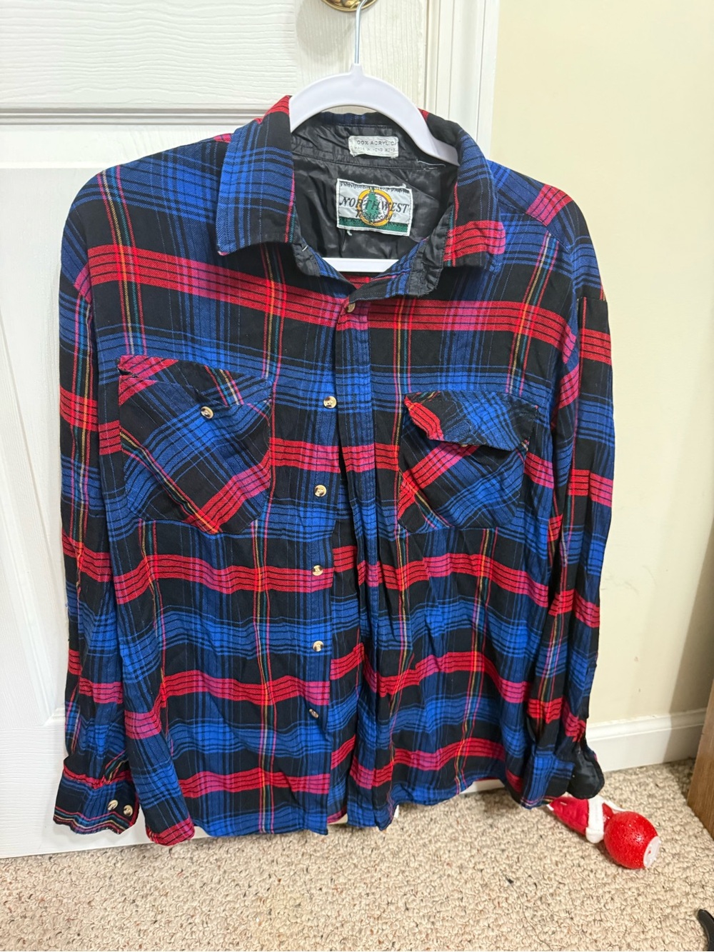 Vintage acrylic Northwest Territory Red & Blue Plaid Button-Down Shirt large